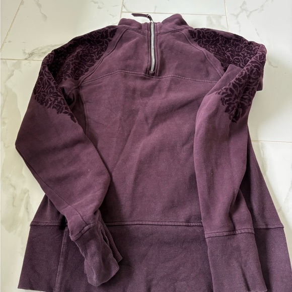 Lululemon Top - Picture 3 of 5